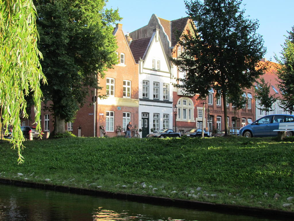 Apartments Im Froschhaus Mit Fruehstueckskuechen فرييدريشتادت المظهر الخارجي الصورة